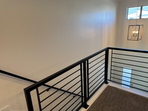 1860 S Courtney Way in West Haven, UT - Foto de edificio - Building Photo