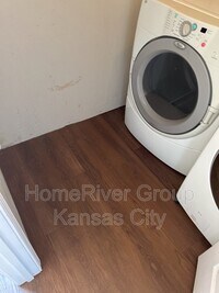 4245 Lathrop Ave photo'