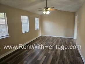 7810 Melanie Dr in Douglasville, GA - Building Photo - Building Photo