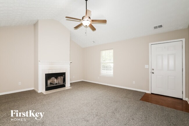 130 Macadamia Ct photo'