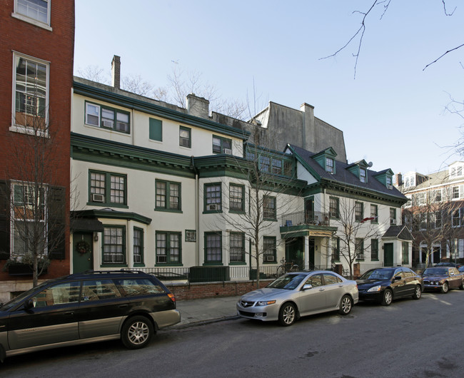 Clinton Commons in Philadelphia, PA - Foto de edificio - Building Photo