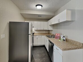 10460 Ebbitt Rd in Jacksonville, FL - Building Photo - Building Photo