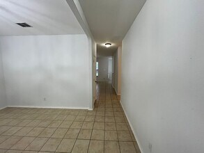 15434 Grosbeak Pass in San Antonio, TX - Building Photo - Building Photo