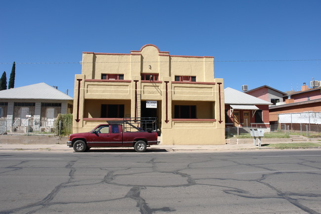 1217 E Yandell Dr in El Paso, TX - Building Photo - Building Photo