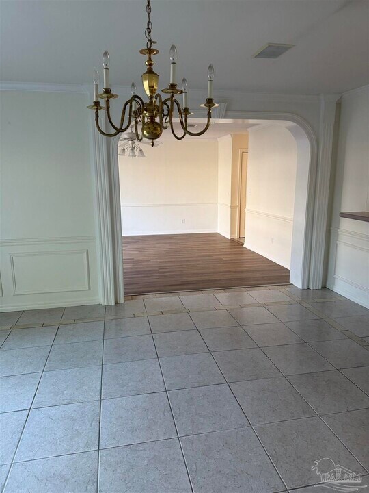 3845 Belle Meade Ct in Pensacola, FL - Building Photo