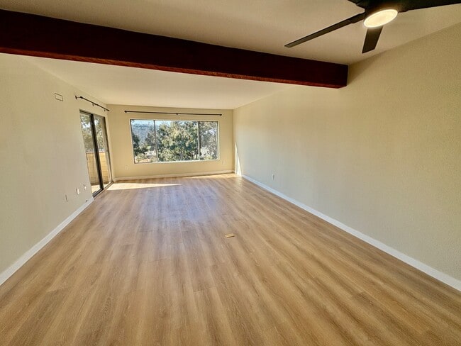 6816 Hyde Park Dr in San Diego, CA - Building Photo - Building Photo