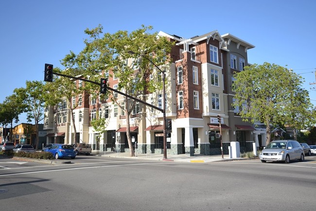 The Delaware Apartments in Berkeley, CA - Building Photo - Building Photo