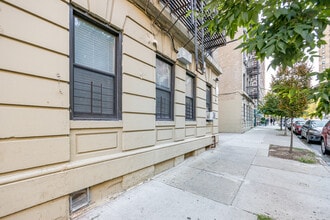 148-158 W 142nd St in New York, NY - Building Photo - Building Photo