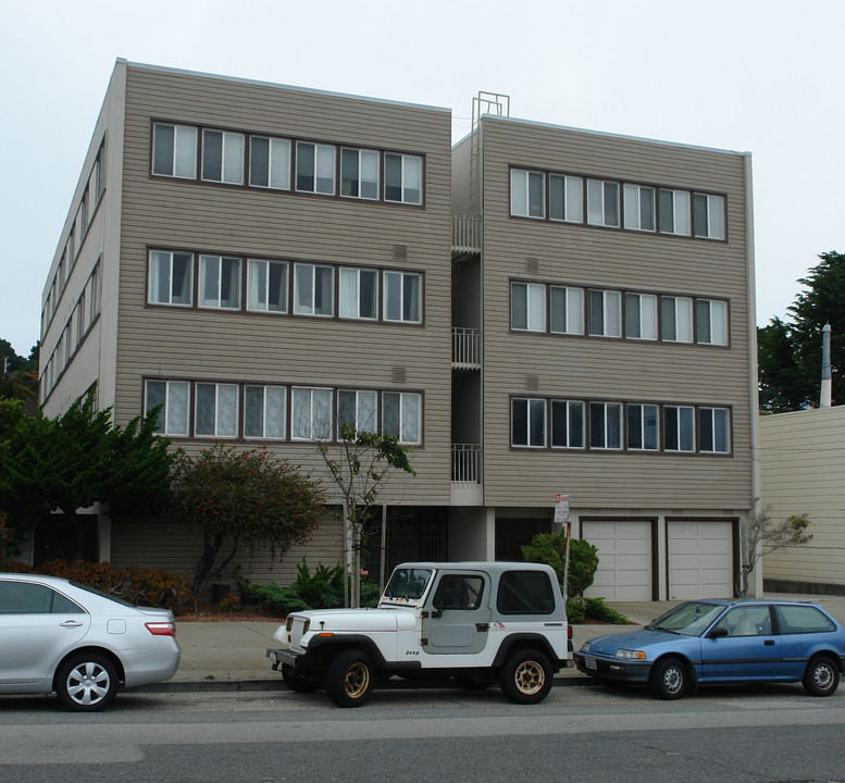 7630 Geary Blvd in San Francisco, CA - Building Photo