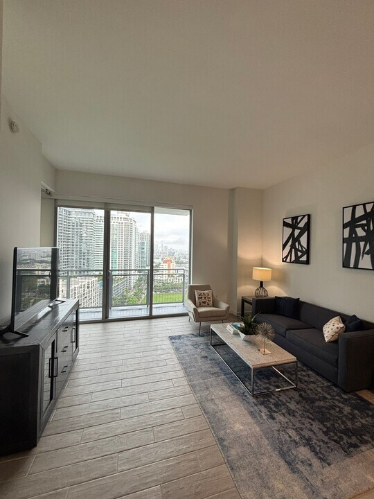 38 NW 35th St, Unit A2 in Miami, FL - Foto de edificio