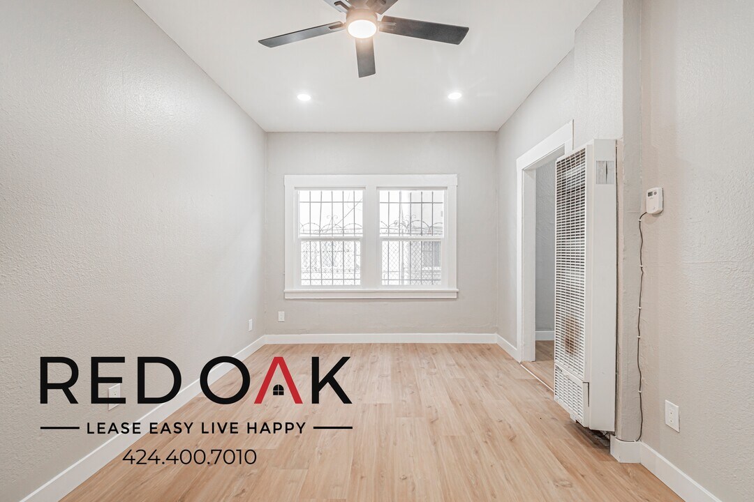 4606 S Vermont Ave in Los Angeles, CA - Building Photo