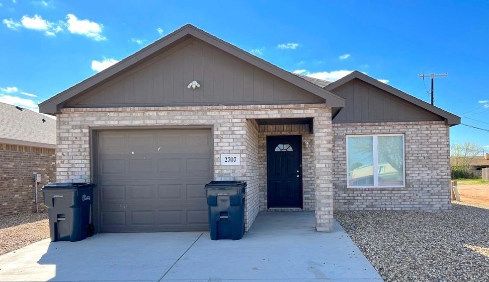 2707 N Ave N in Lubbock, TX - Building Photo