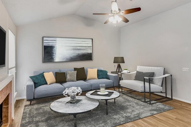 15 White Bark Pl in The Woodlands, TX - Building Photo - Building Photo