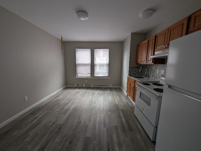 421 Washington St, Unit B7 in Hartford, CT - Building Photo - Building Photo