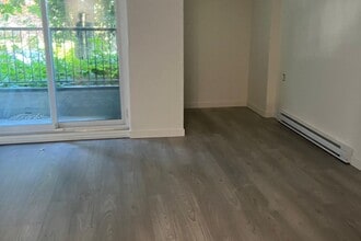 Arla Manor in Vancouver, BC - Building Photo - Building Photo