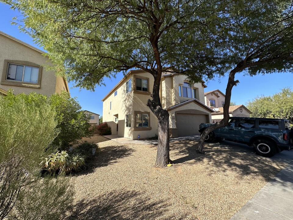 8285 W Babbitt Ct in Tucson, AZ - Building Photo
