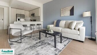 7301 Lake Bank Lp, Unit D4-305 in Ft. Myers, FL - Building Photo