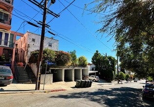 1244 Larrabee St in Los Angeles, CA - Building Photo - Building Photo