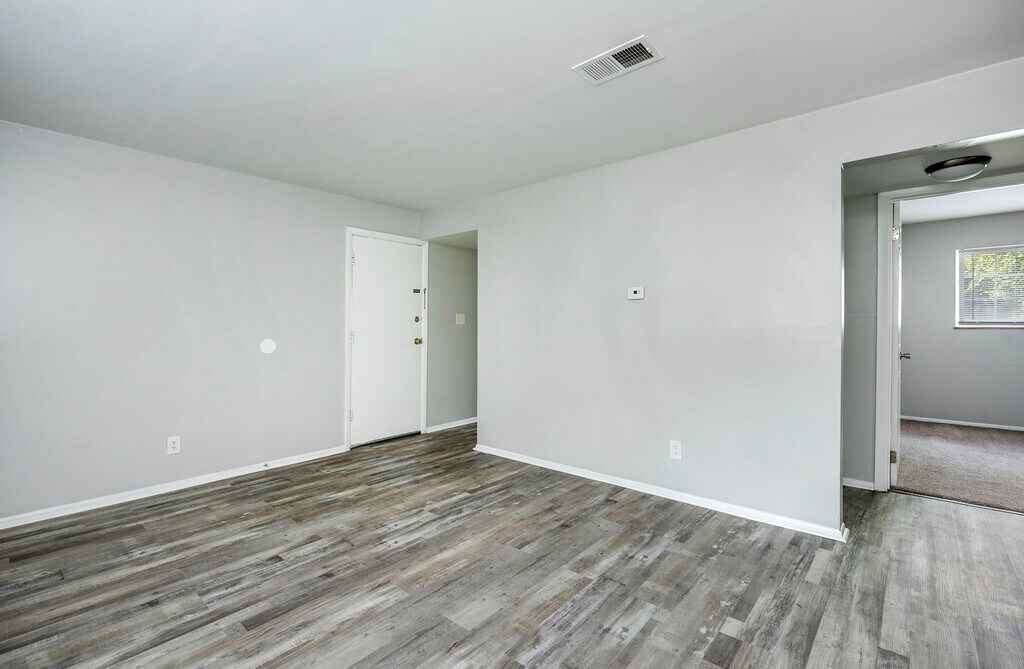 Riverview Place Apartments in Columbus, OH