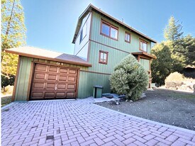 1916 Pioneer Way in Pine Mountain Club, CA - Building Photo