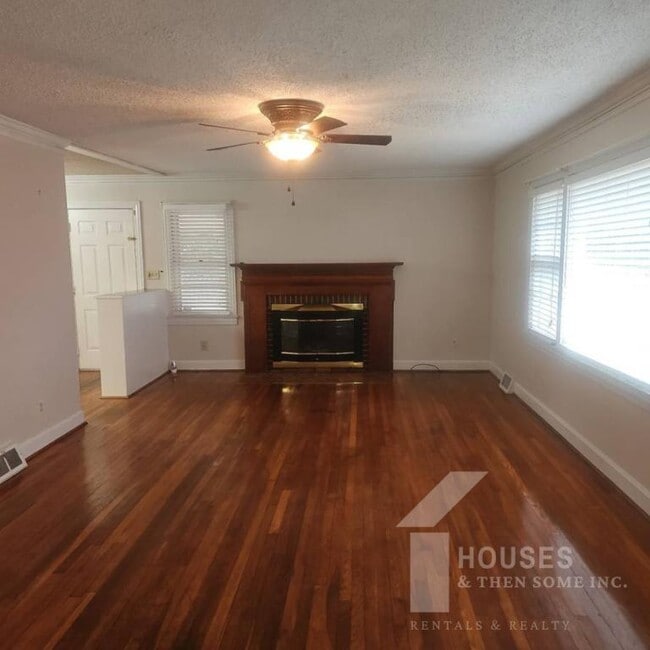 813 Fox Squirrel Ridge Rd in Pickens, SC - Building Photo - Building Photo