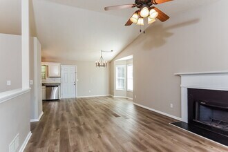 304 Gun Range Rd in Dallas, GA - Building Photo - Building Photo
