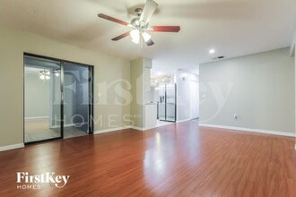 8340 Brandeis Cir W in Sarasota, FL - Building Photo - Building Photo