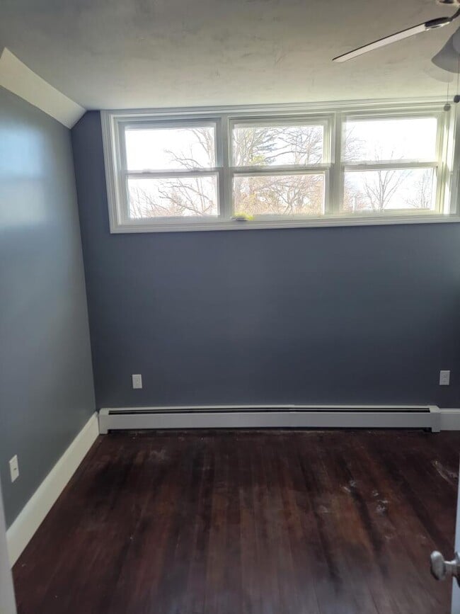 27 Warren Ave in North Smithfield, RI - Building Photo - Building Photo