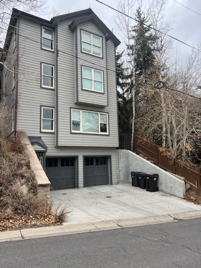 property at 68 King Rd