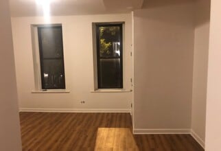 1021 S Racine Ave in Chicago, IL - Building Photo - Building Photo