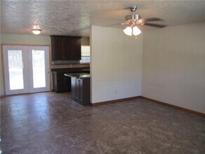 212 S Mercedes Dr in Norman, OK - Building Photo - Building Photo