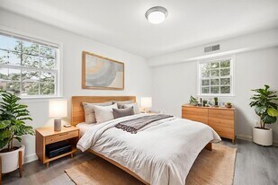 The Park At Arlington Ridge in Arlington, VA - Building Photo