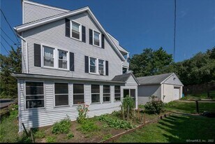 47 Dogwood Rd, Unit 2B in West Haven, CT - Building Photo