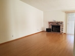 2435 Marquette Way in Fairfield, CA - Building Photo - Building Photo