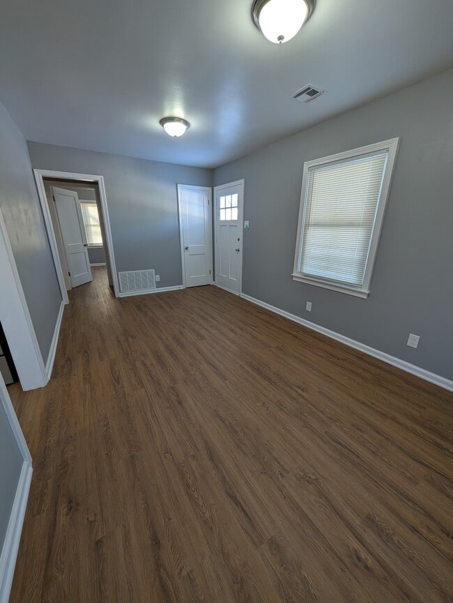 117 SW Hillside Ave in Topeka, KS - Building Photo - Building Photo