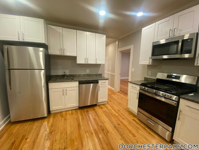 42 Monadnock St in Boston, MA - Building Photo - Building Photo