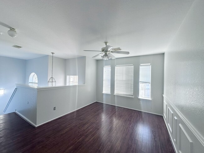 property at 15522 Baxter Ave