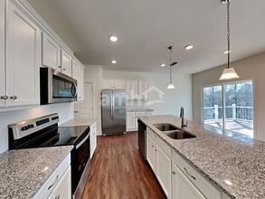 459 Smt Vw Ln in Canton, GA - Building Photo - Building Photo