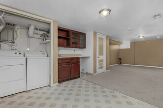 125 W Meadow Rd in Baltimore, MD - Building Photo - Building Photo