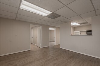 626 University Ave in Huntsville, TX - Building Photo - Building Photo