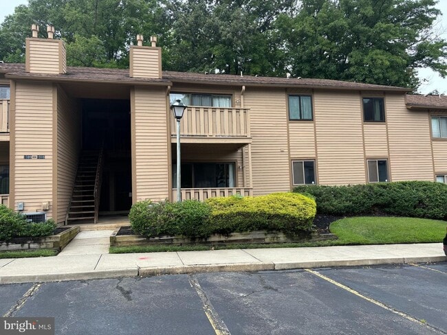 property at 1509 Woodhollow Dr