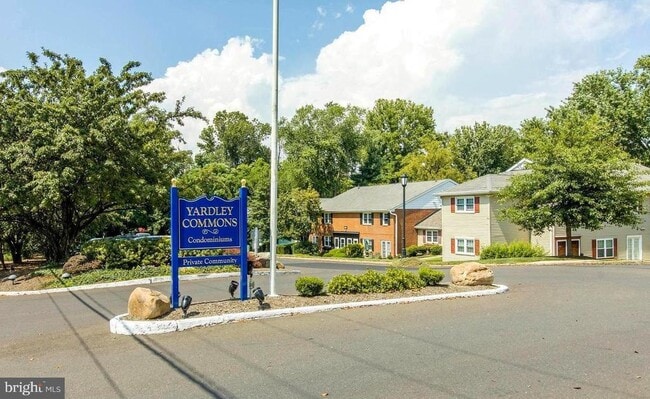property at 1703 Yardley Commons