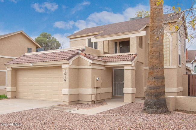 property at 1616 N Calle Cir