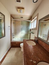 10389 Almayo Ave in Los Angeles, CA - Foto de edificio - Building Photo