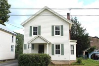 13 Maple St in Roscoe, NY - Building Photo - Building Photo