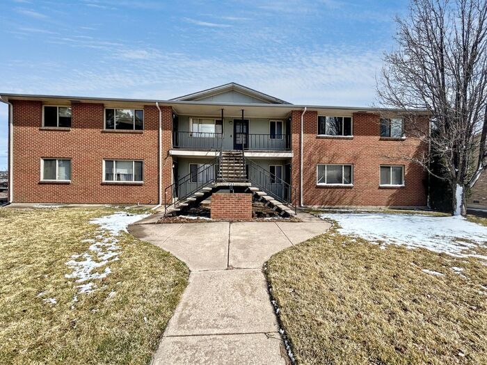 4311 N Chestnut St in Colorado Springs, CO - Building Photo