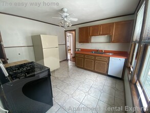 124 Willis Ave in Medford, MA - Building Photo - Building Photo