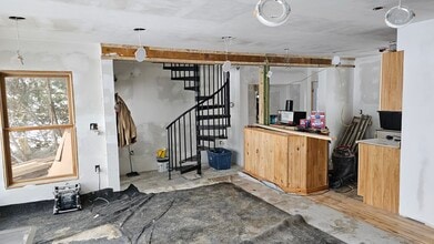 5 Firehouse Ln in Plattsburgh, NY - Building Photo - Building Photo