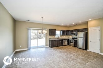 6105 Port Antonio Rd in Louisville, KY - Building Photo - Building Photo