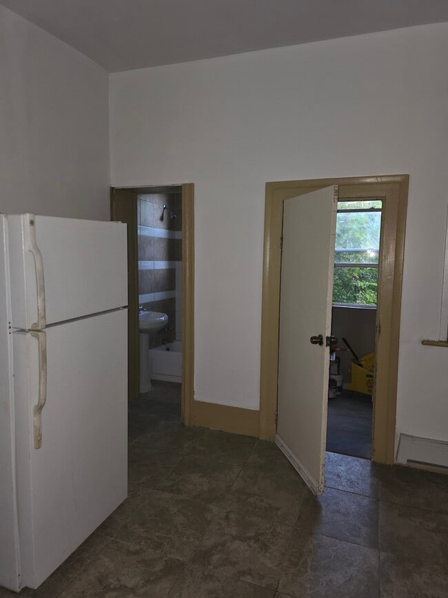354 15th Ave in Newark, NJ - Building Photo - Building Photo